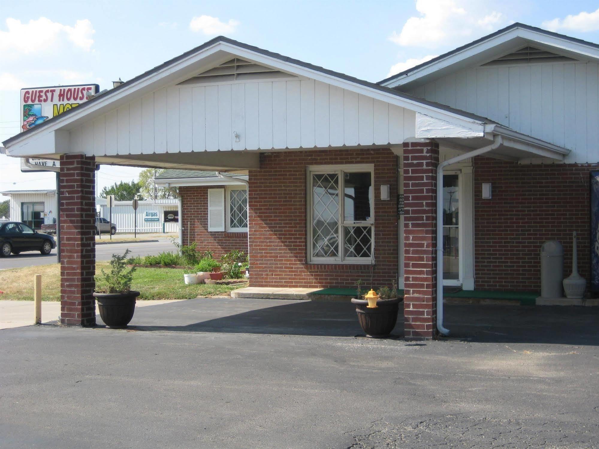 Guest House Motel Chanute Exteriér fotografie