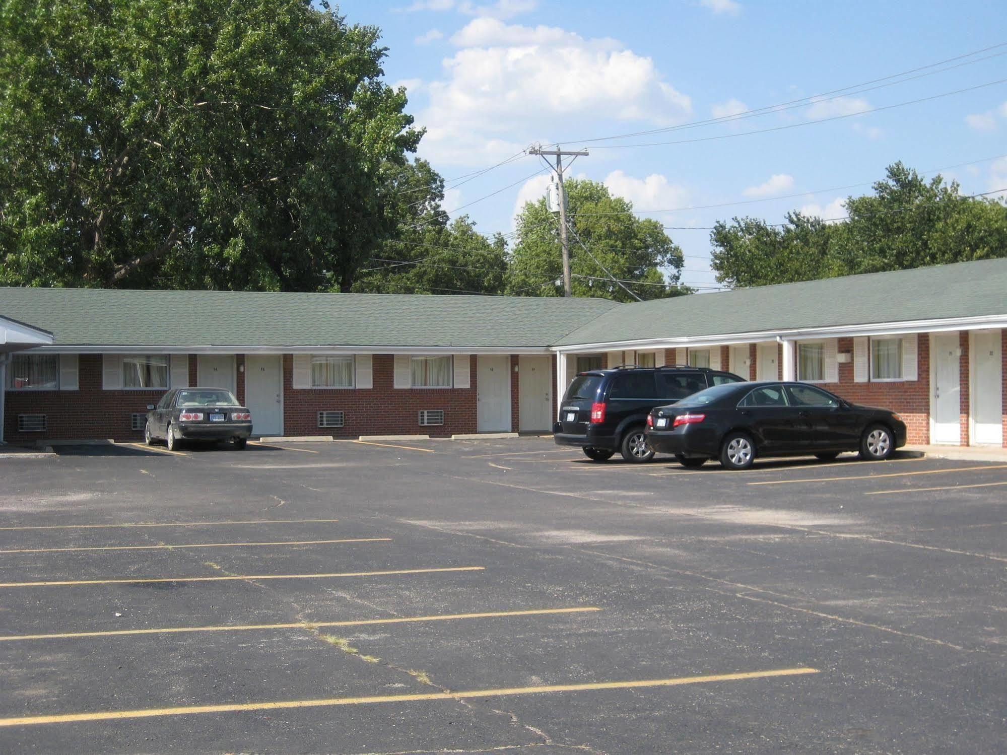 Guest House Motel Chanute Exteriér fotografie