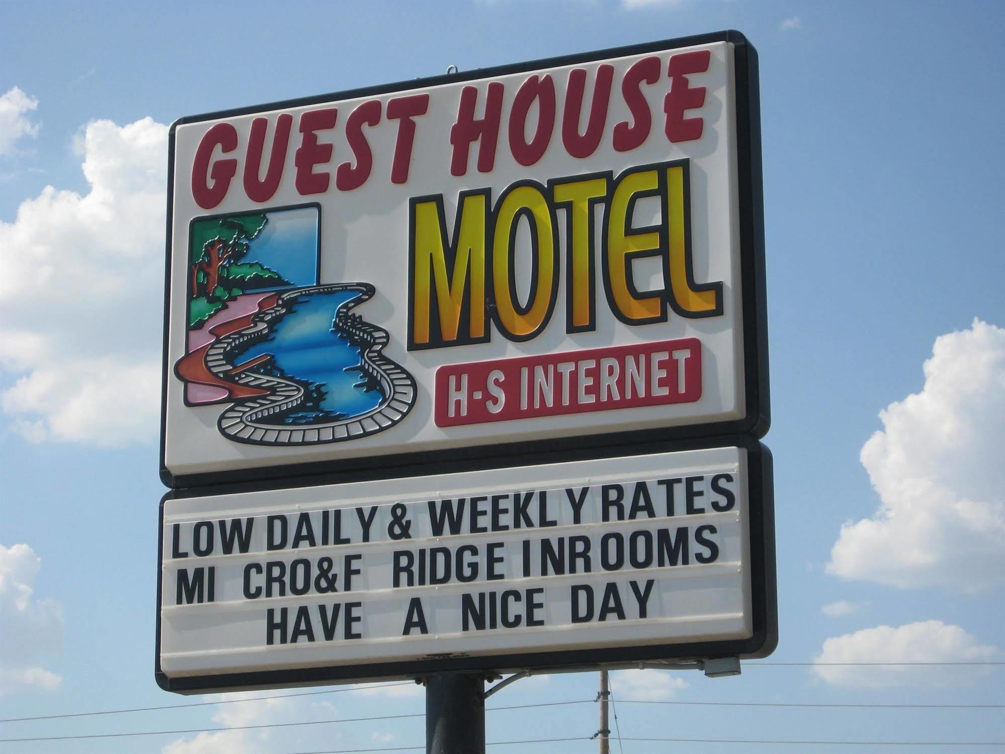 Guest House Motel Chanute Exteriér fotografie